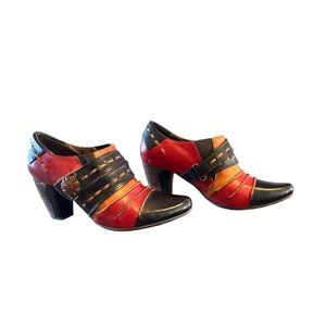 L'Artiste Spring Step Wondrous Black Rust Red Leather Bootie Shoes 7